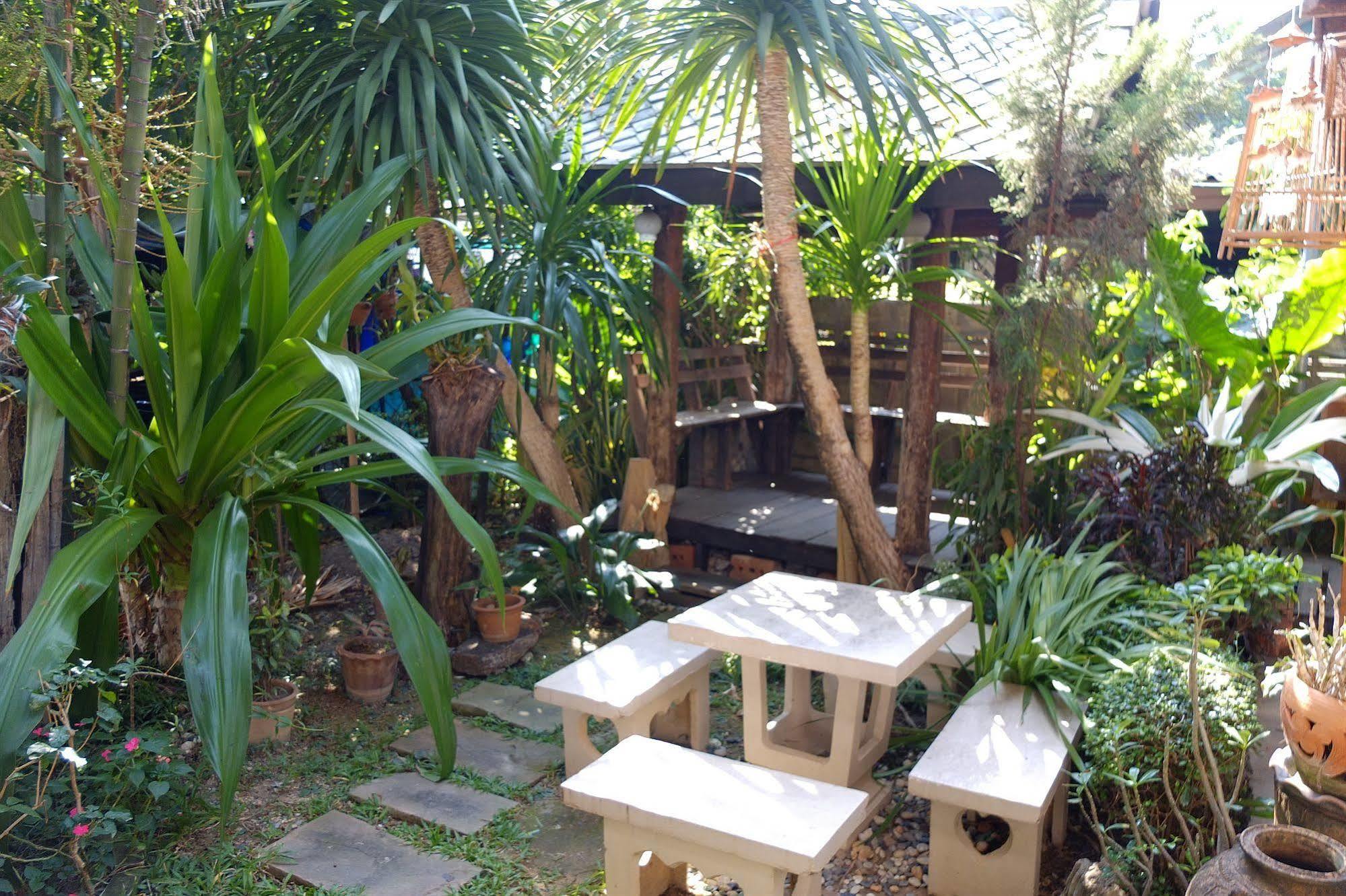 Saithong Guesthouse Chiang Mai Buitenkant foto